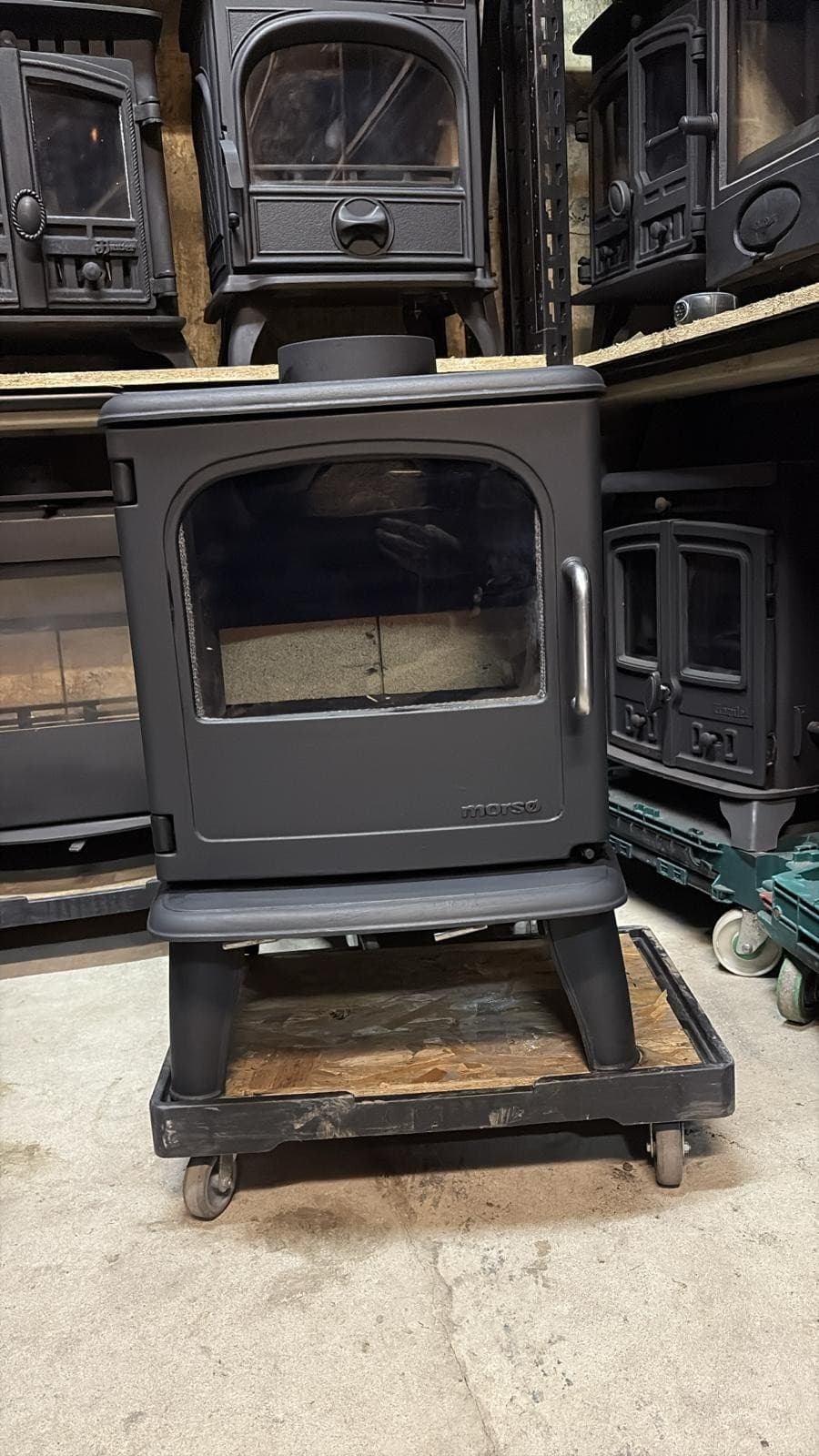 Morso Owl Stove  3410 3440 ,MULTIFUEL, (log,wood+burner), DEFRA, OWL ON SIDE 4