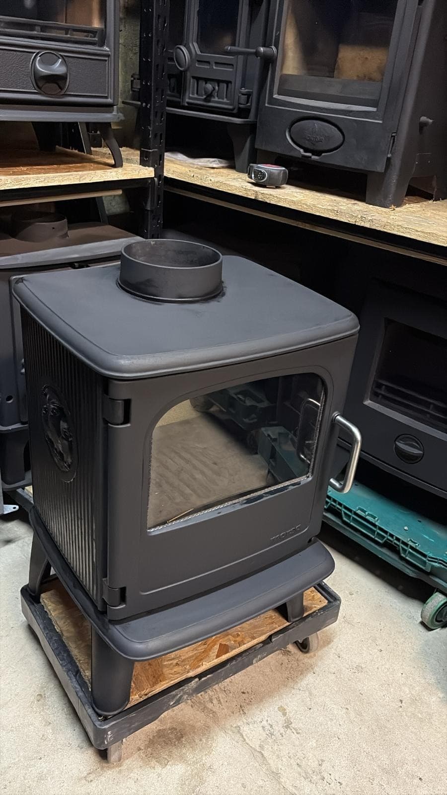 Morso Owl Stove  3410 3440 ,MULTIFUEL, (log,wood+burner), DEFRA, OWL ON SIDE 2