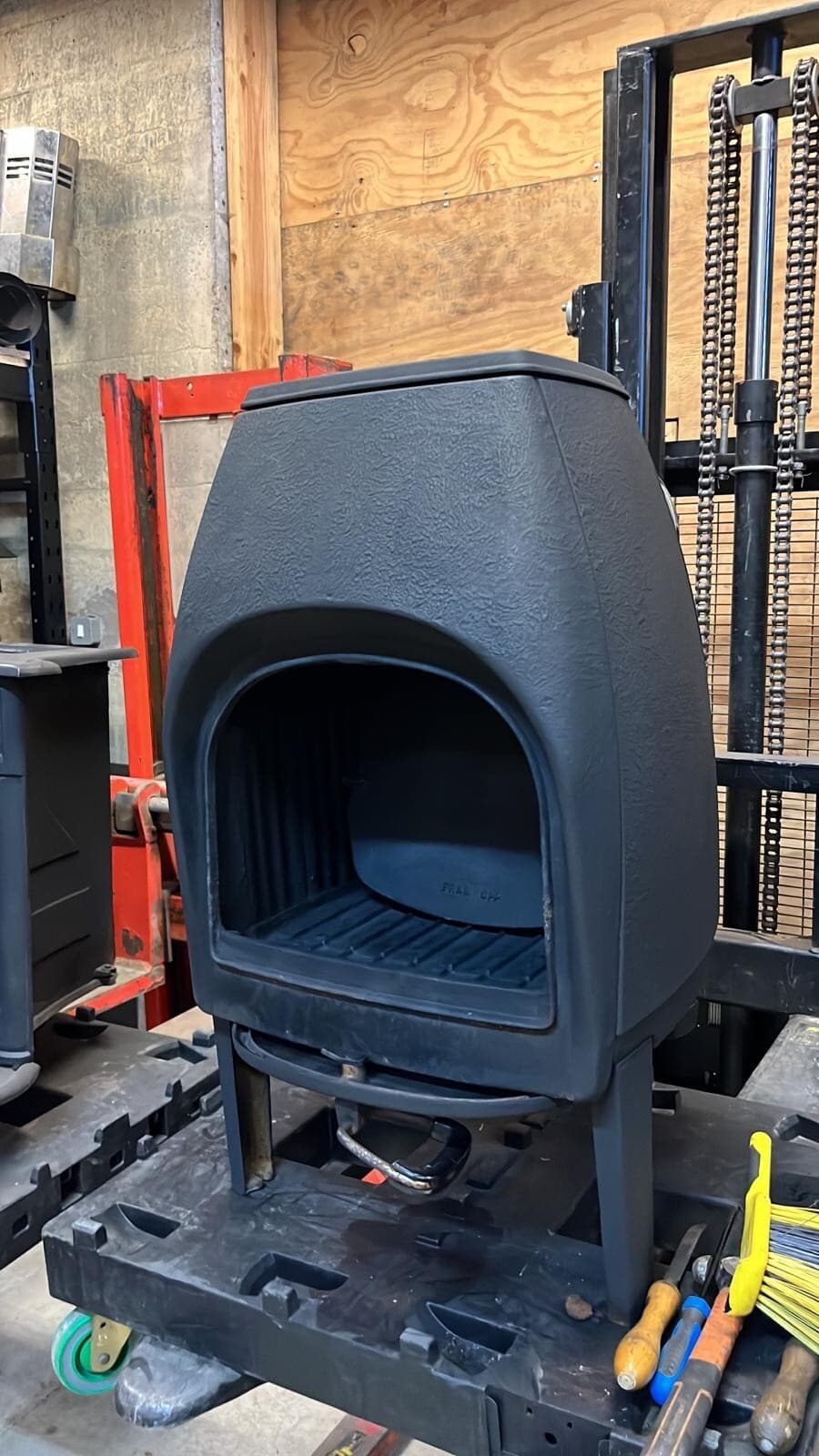 Jotul 4 Classic Vintage Cast Iron Wood Burning Stove 7” Rear Flue Exit 4