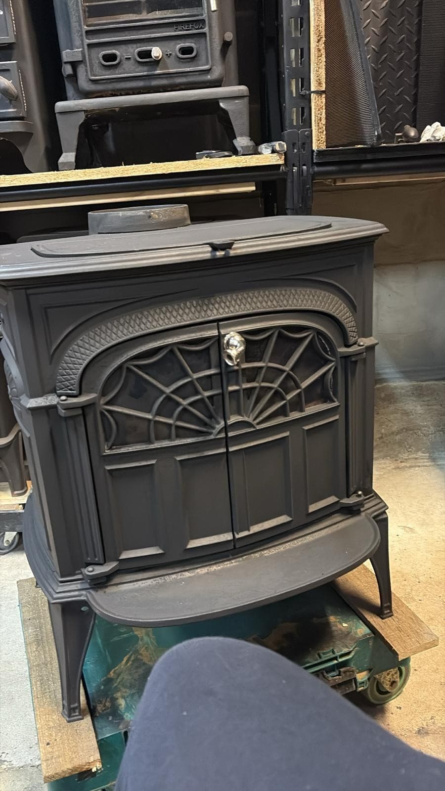 Vermont Castings intrepid  Stove, MULTIFUEL, COA(log,wood+burner), DEFRA 🚚 🚚🚚 — view 5