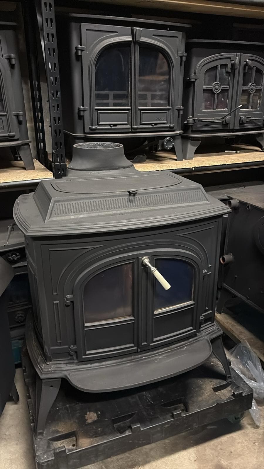 Vermont Castings VIGILANT Solid fuel / Wood Stove (log,wood+burner), 80CM WIDE🚚 2