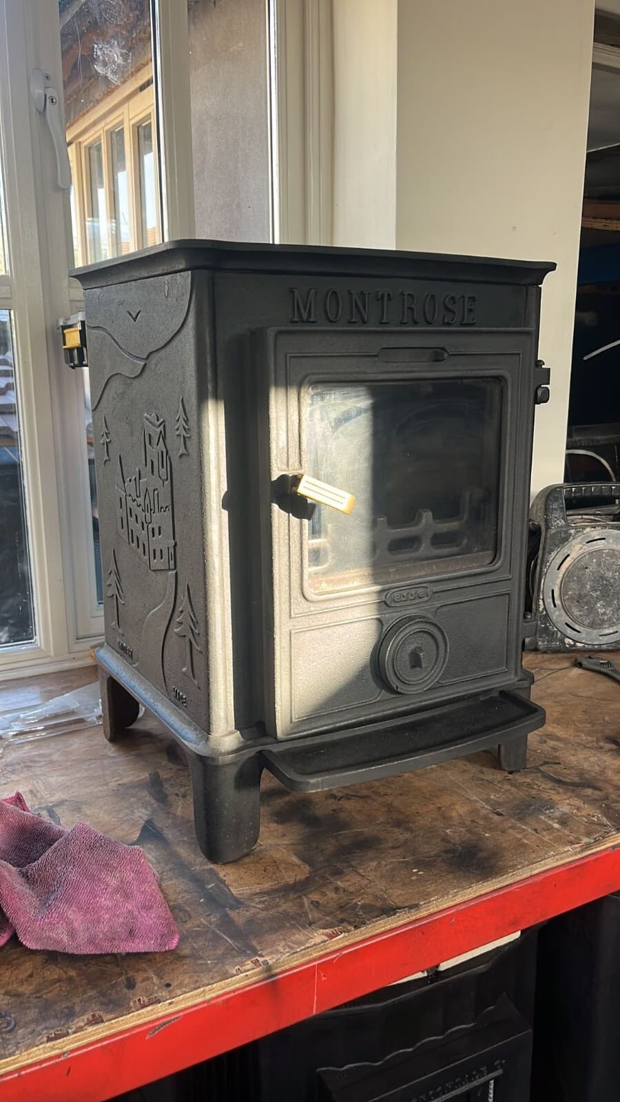 Esse Montrose, MK2  Stove, 5kw MULTIFUEL, (log,wood+burner), 🚚🚚🚚🚚🚚