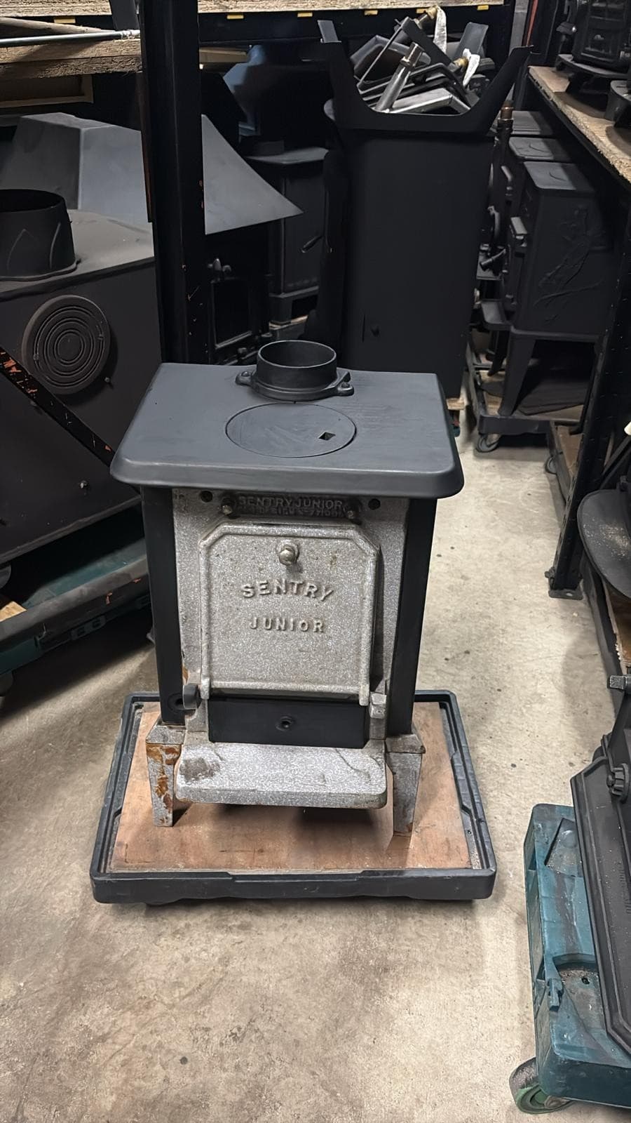 Sentry stove ,20-30K BTU BOILER, MULTIFUEL, COAL (log,wood+burner), 🚚🚚 NEW 2