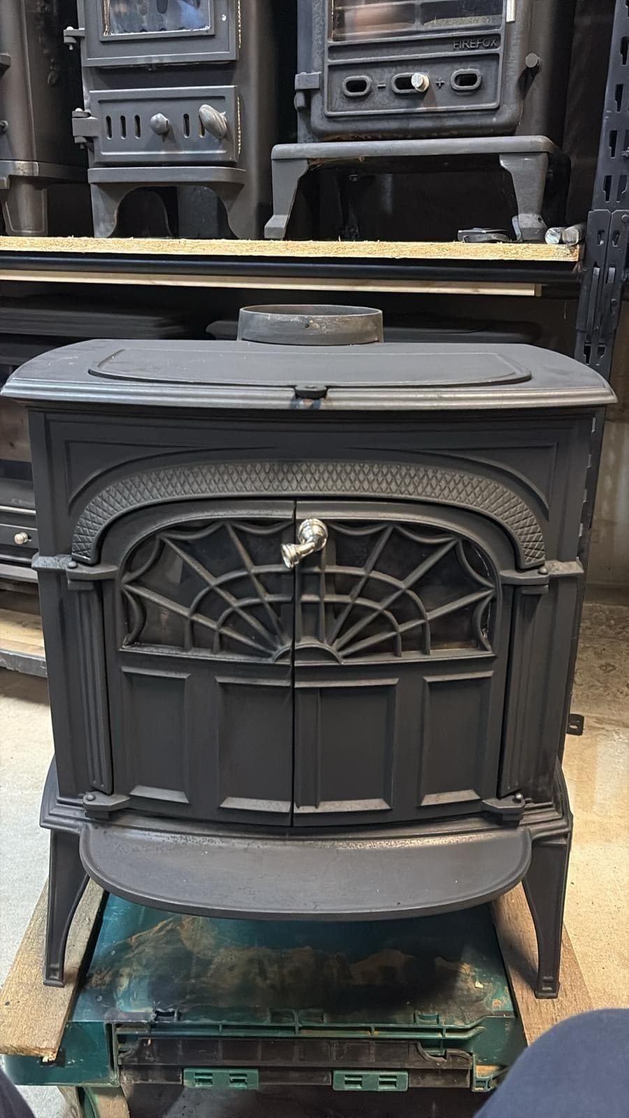 Vermont Castings intrepid  Stove, MULTIFUEL, COA(log,wood+burner), DEFRA 🚚 🚚🚚 — view 4