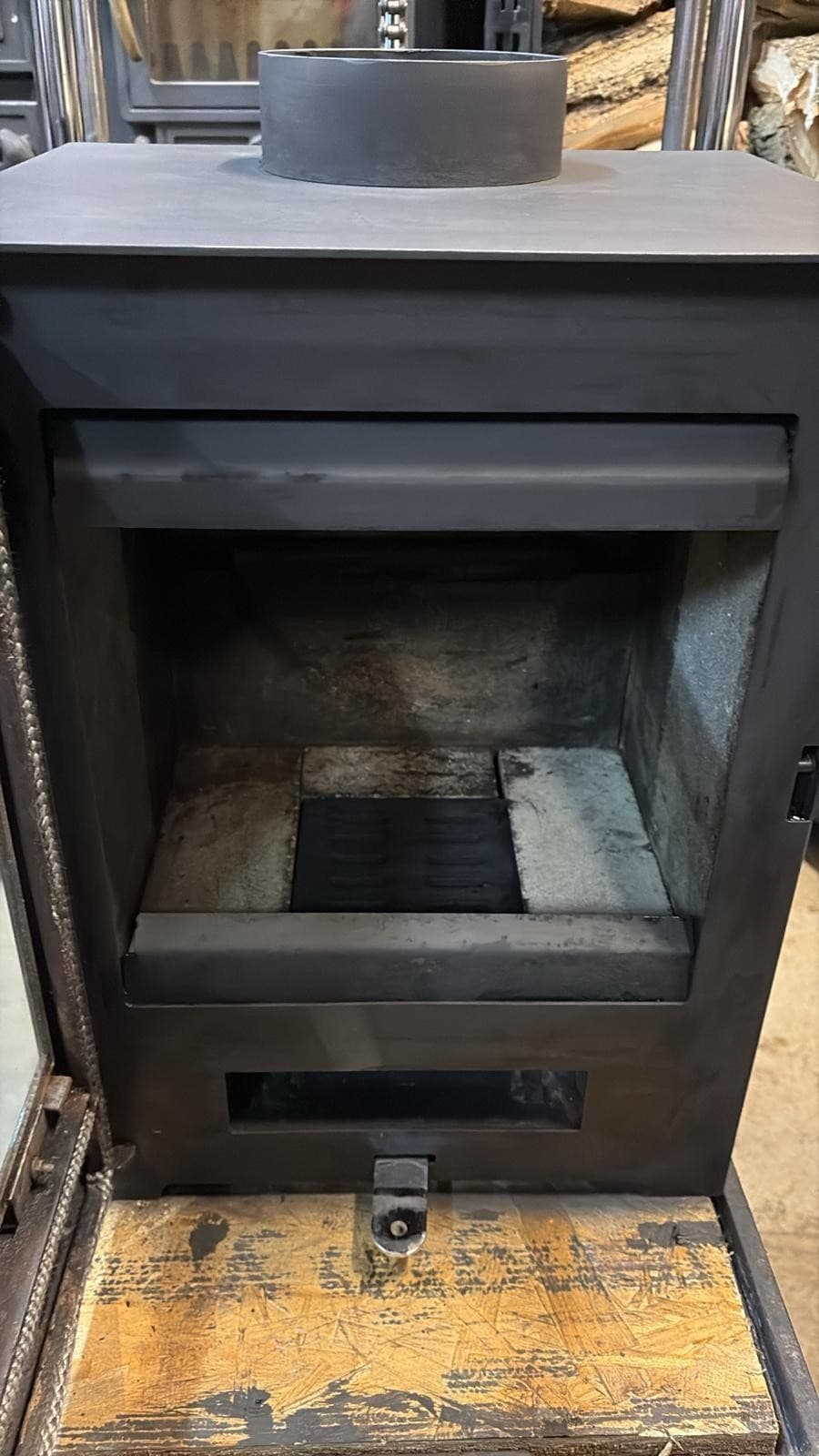 ARADA Stove, 4kw MULTIFUEL, (log,wood+burner), DEFRA, eco  🚚🚚 3