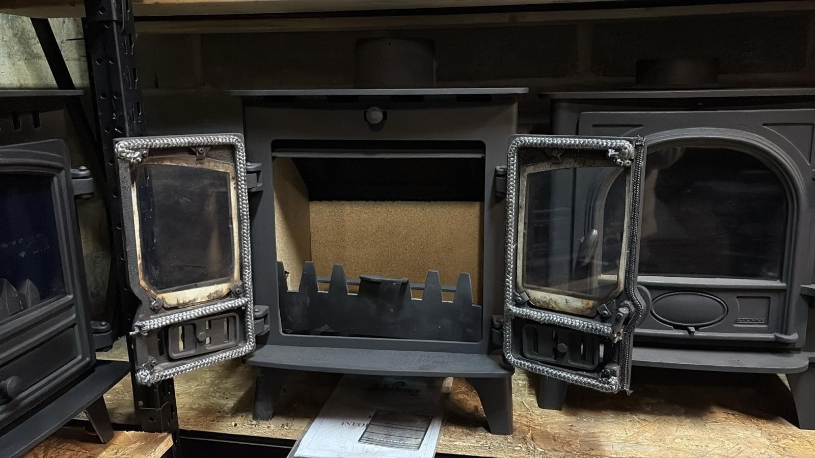 Hunter Herald 4 Stove, 5kW, Wood Stove, (log,wood+burner)🚚🚚🚚🚚🚚 2