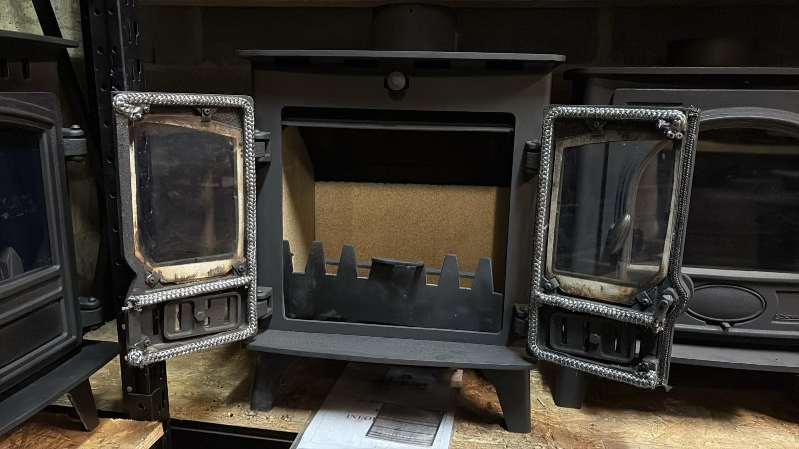 Hunter Herald 4 Stove, 5kW, Wood Stove, (log,wood+burner)🚚🚚🚚🚚🚚 5