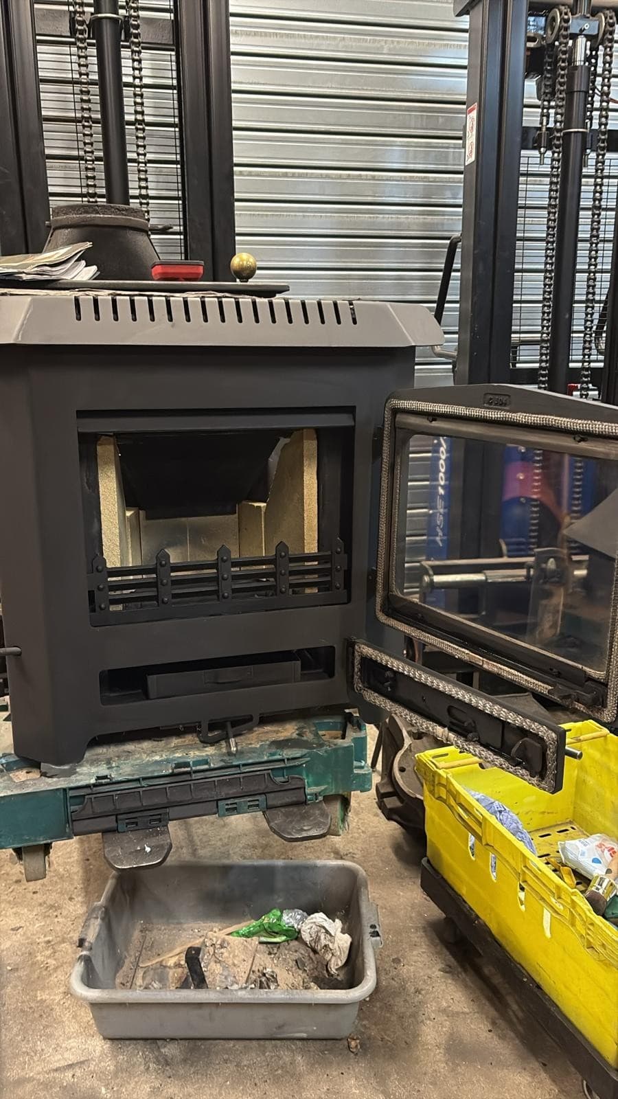 Woodwarm Fireview Cleanburn Inset Stove 4Kw, Multifuel DELIVERY LOGBURER 2