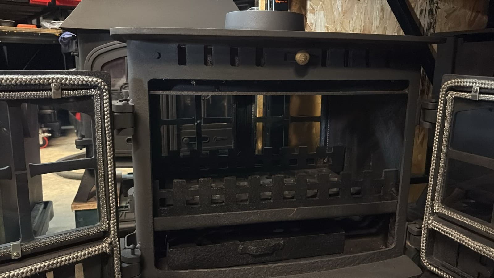 Hunter Herald 8 Stove, DOUBLE SIDED/FRONTED MULTIFUEL,COAL (log,wood+burner) 3