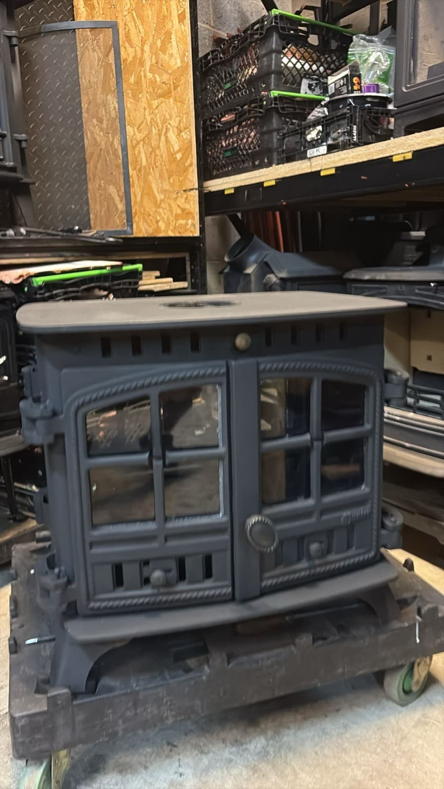 Hunter Herald 8 Stove, DOUBLE SIDED/FRONTED MULTIFUEL,COAL (log,wood+burner)