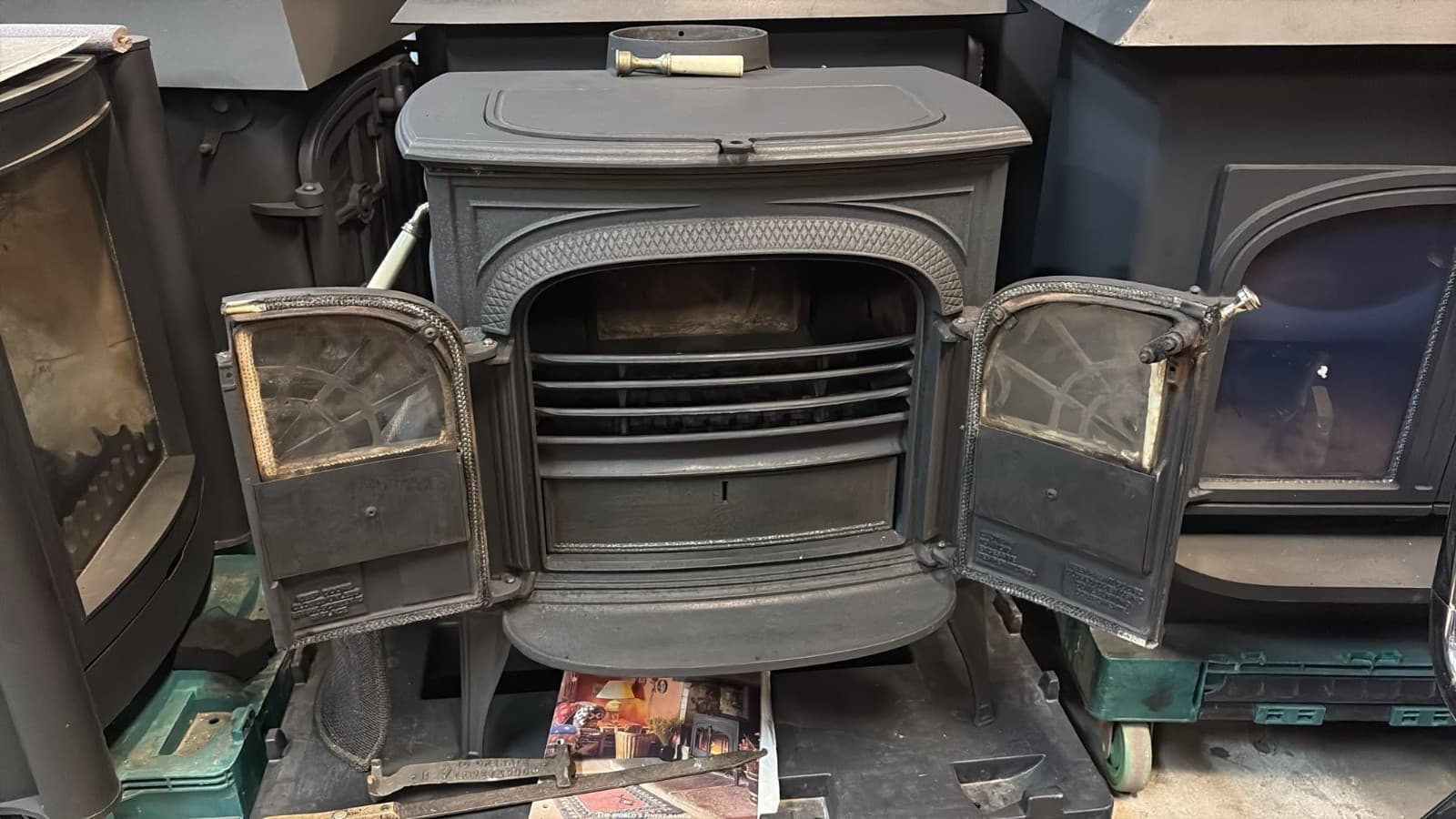 Vermont Castings intrepid Stove, MULTIFUEL, COA(log,wood+burner), DEFRA ๐ ๐๐ โ view 3