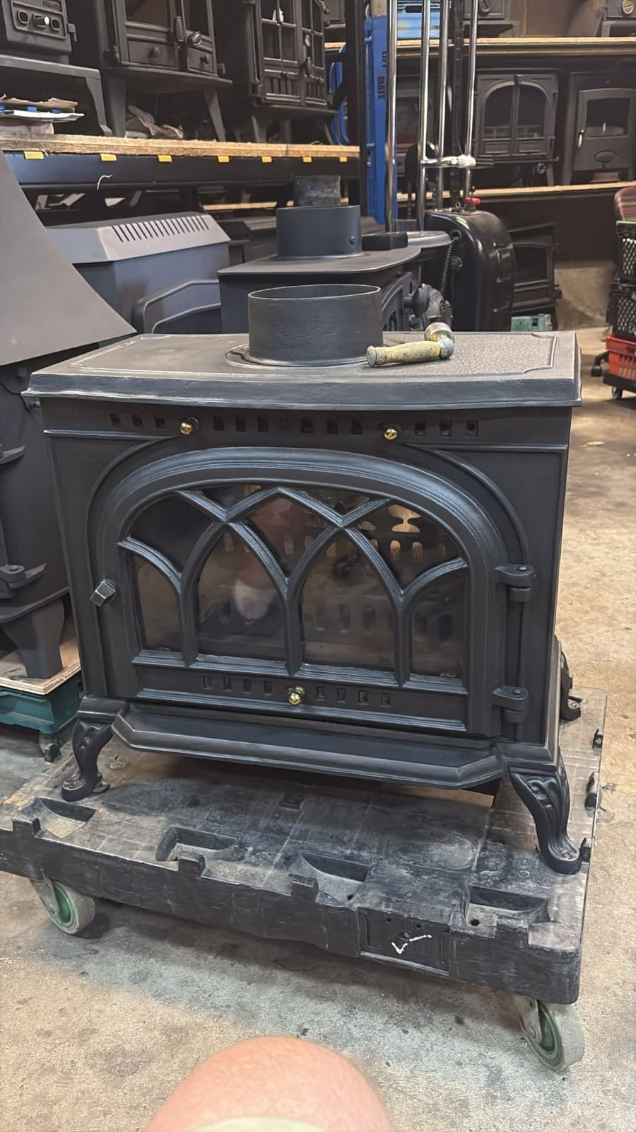 Large CAST IRON vintage Stove DOUBLE SIDED/FRONTED/MULTIFUEL,COAL, LOGBURNER — view 3
