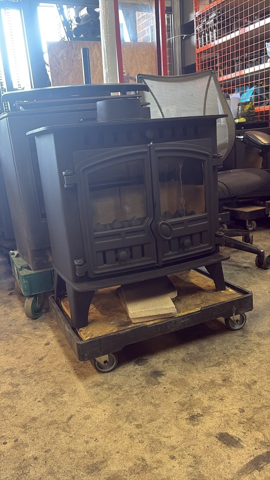 Hunter Herald 5 CE Slimline Double Door Stove/Fireplace — view 3