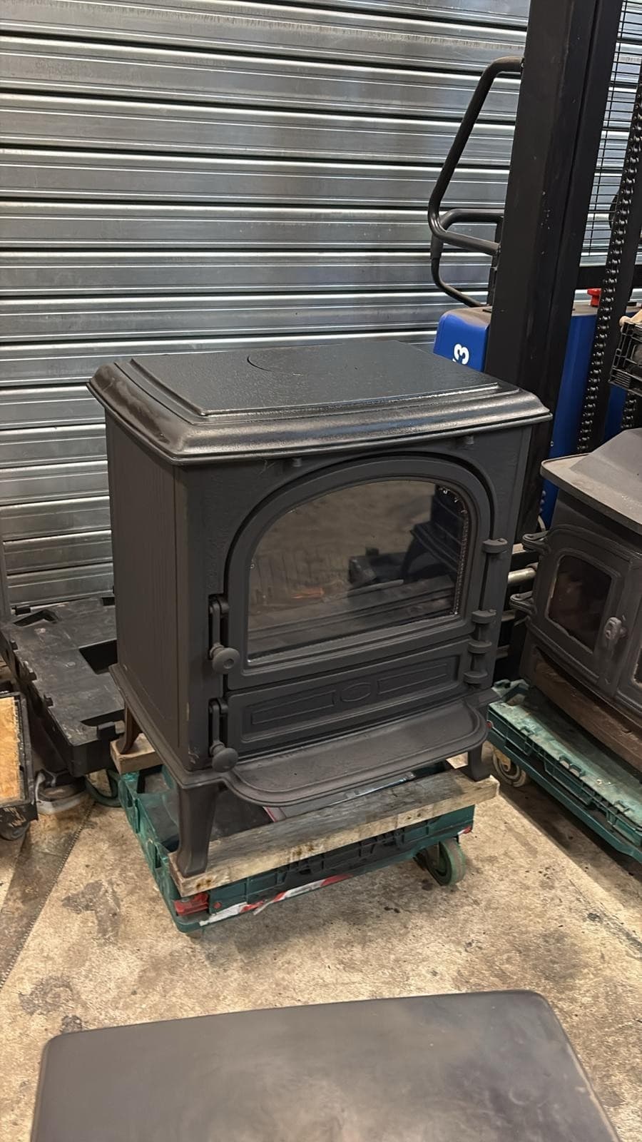 Stovax Wellington 8kW, Muiltifuel Stove (log,wood+burner), ๐ cast iron 3