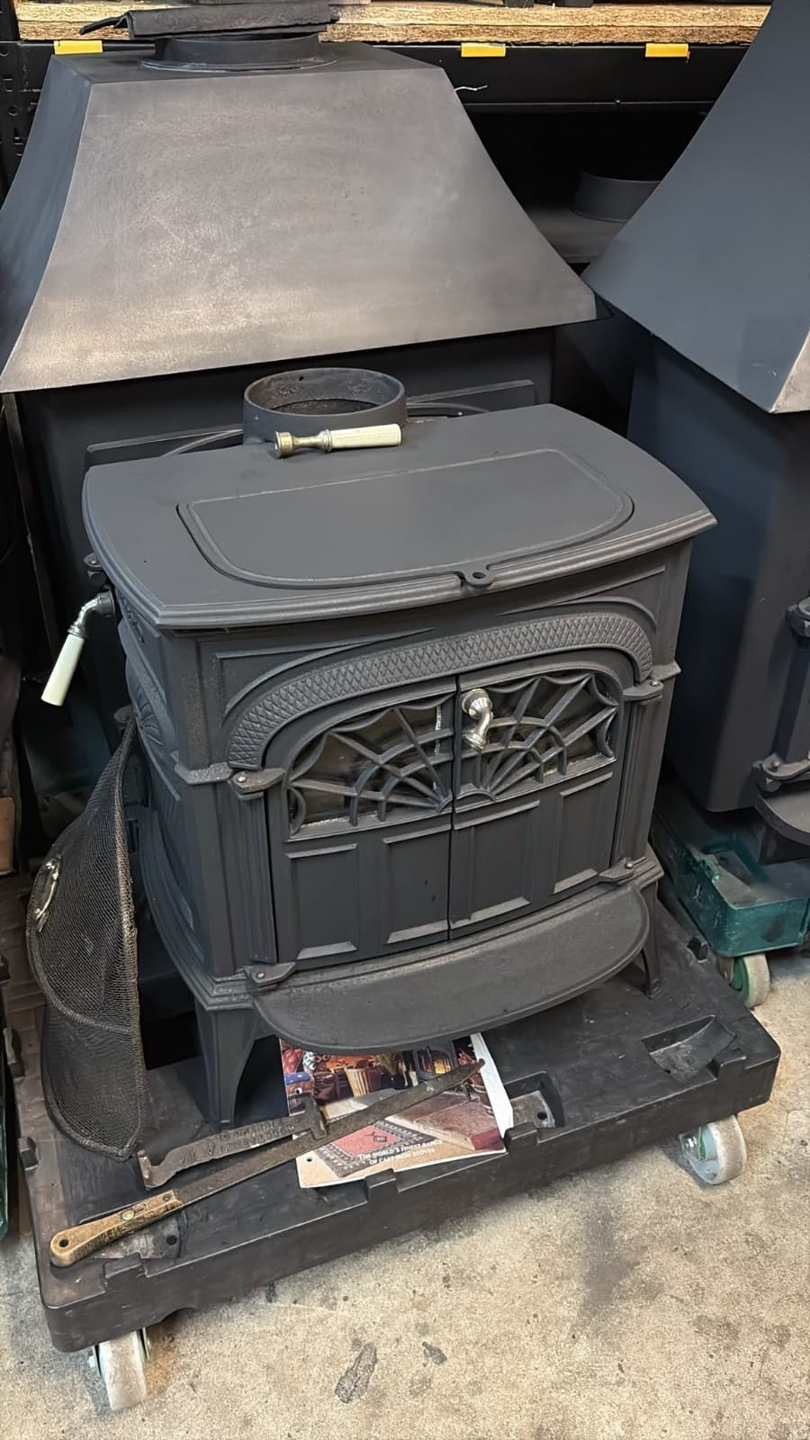 Vermont Castings intrepid Stove, MULTIFUEL, COA(log,wood+burner), DEFRA ๐ ๐๐ โ view 2