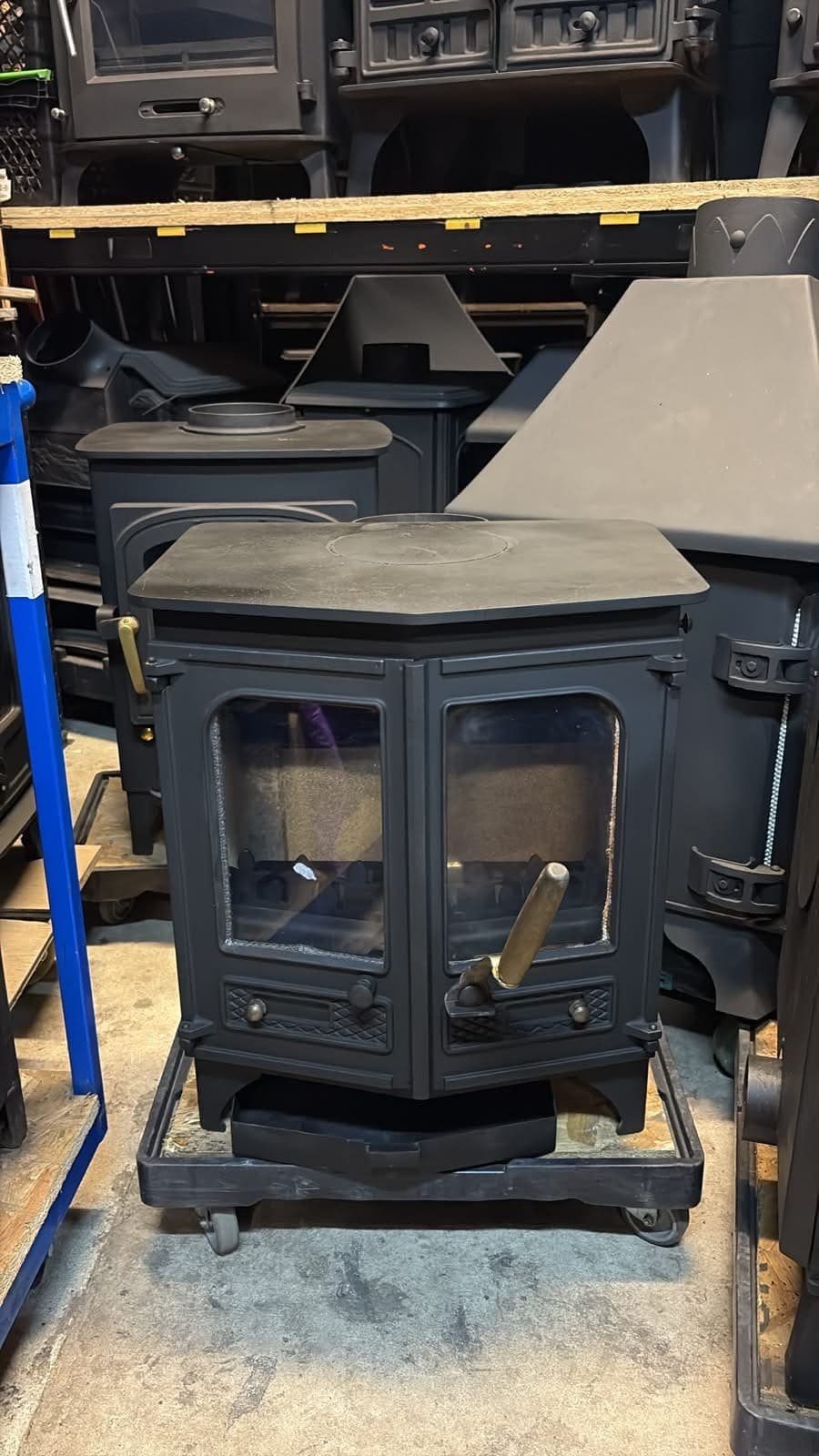 Charnwood Country 6 Stove, MULTIFUEL, COAL (log,wood+burner), DEFRA, ๐๐๐ โ view 3
