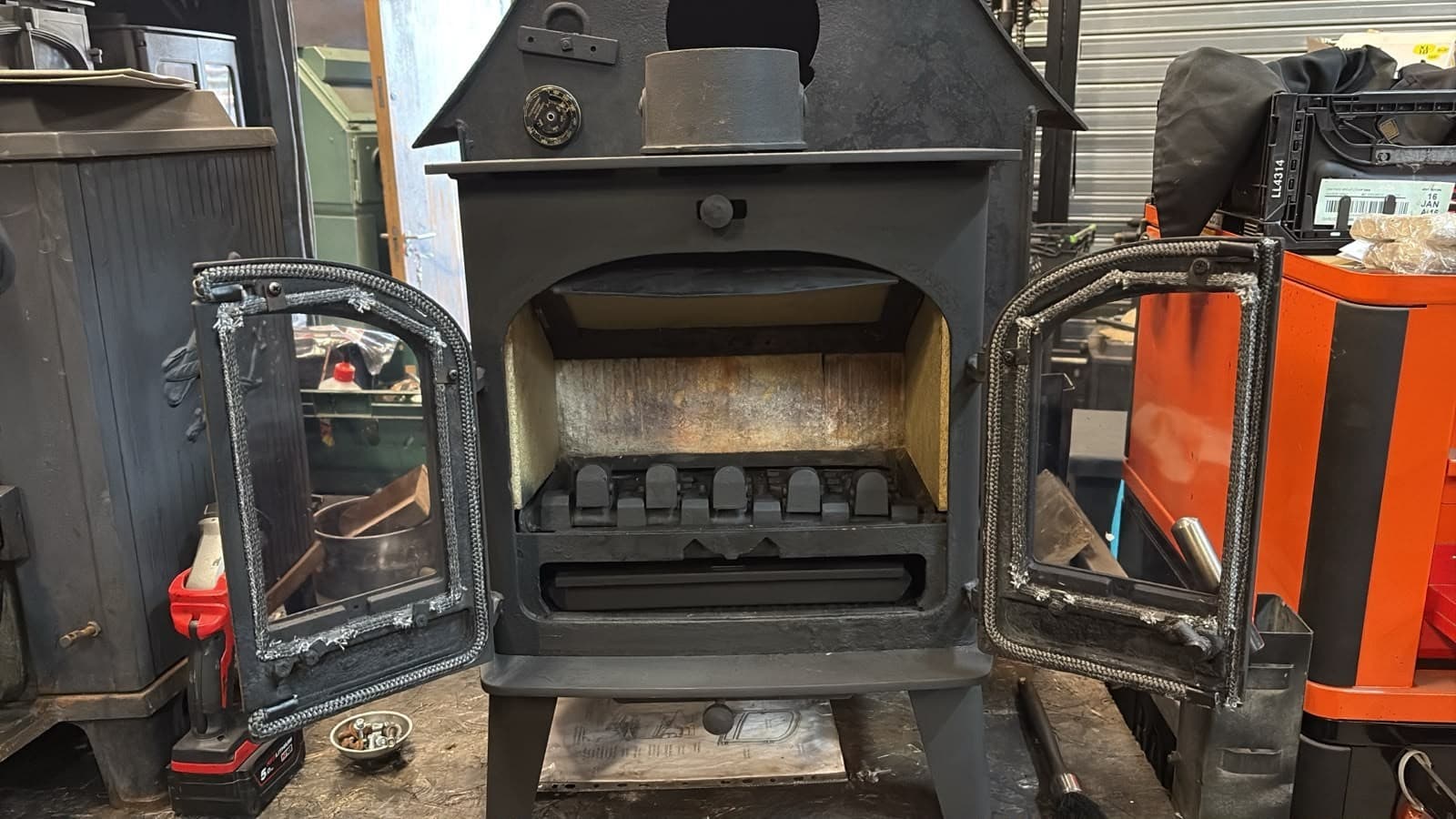 Hunter Cleanburn Lovenholm Stove, MULTIFUEL, (log,wood+burner), DEFRA, eco stove — view 5