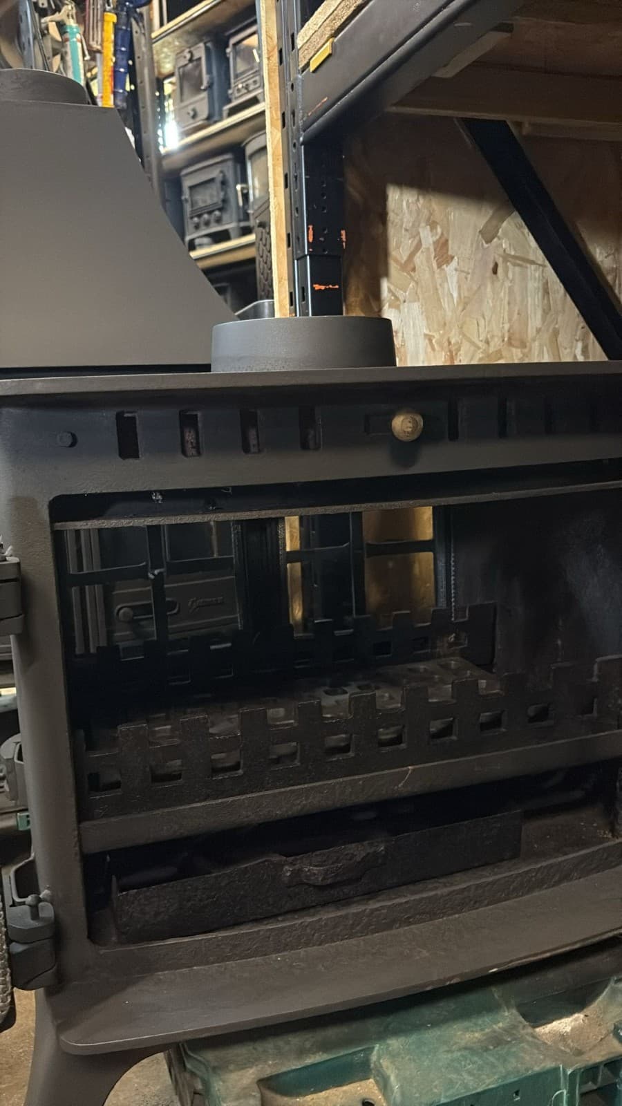 Hunter Herald 8 Stove, DOUBLE SIDED/FRONTED MULTIFUEL,COAL (log,wood+burner) 2