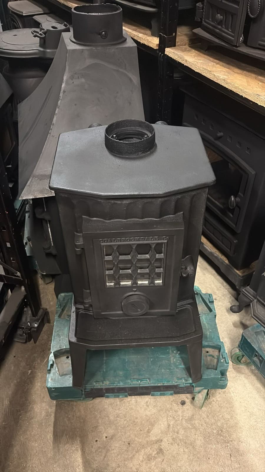 Aga Coalbrookdale Little Wenlock Stove,5kW,BOILER, MUTIFUEL, (log,wood+burner) — view 3