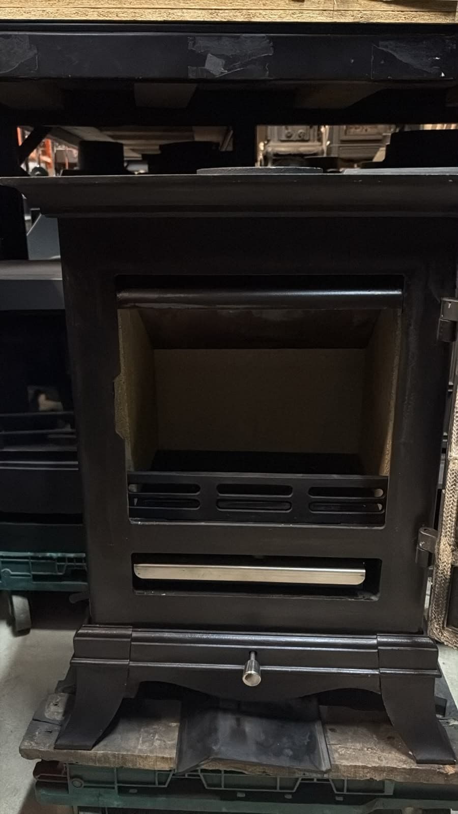 Chesney Series 6KW Wood Burning Stove- Wood Buner - Logburner — view 5