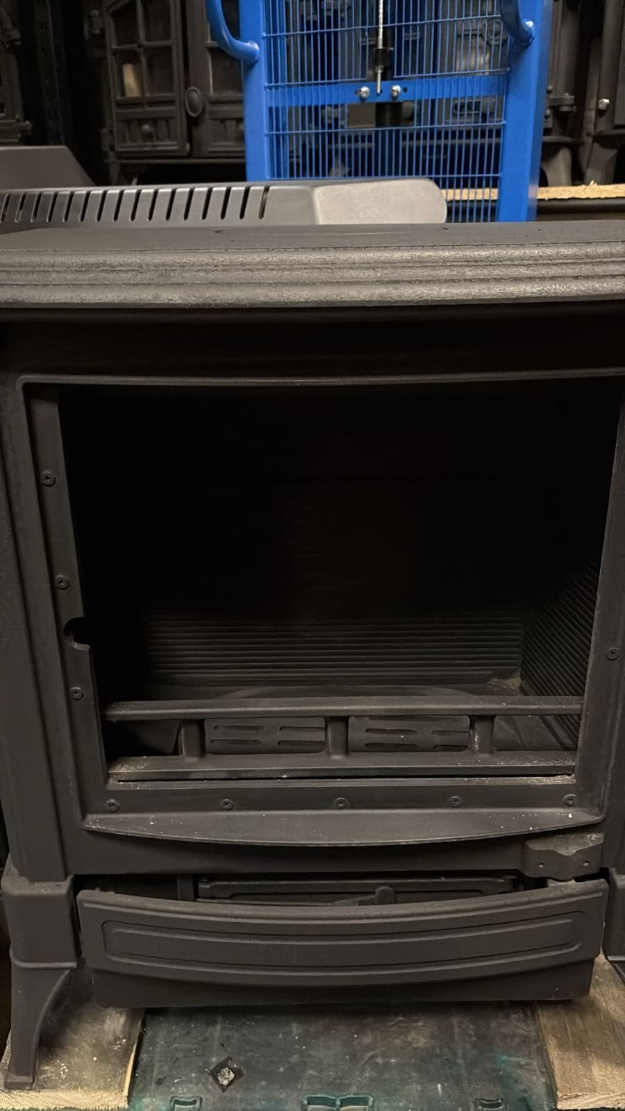 NESTOR MARTIN Stanford STOVE 8 KW MULTIFUEL Used and in good Working Order 5