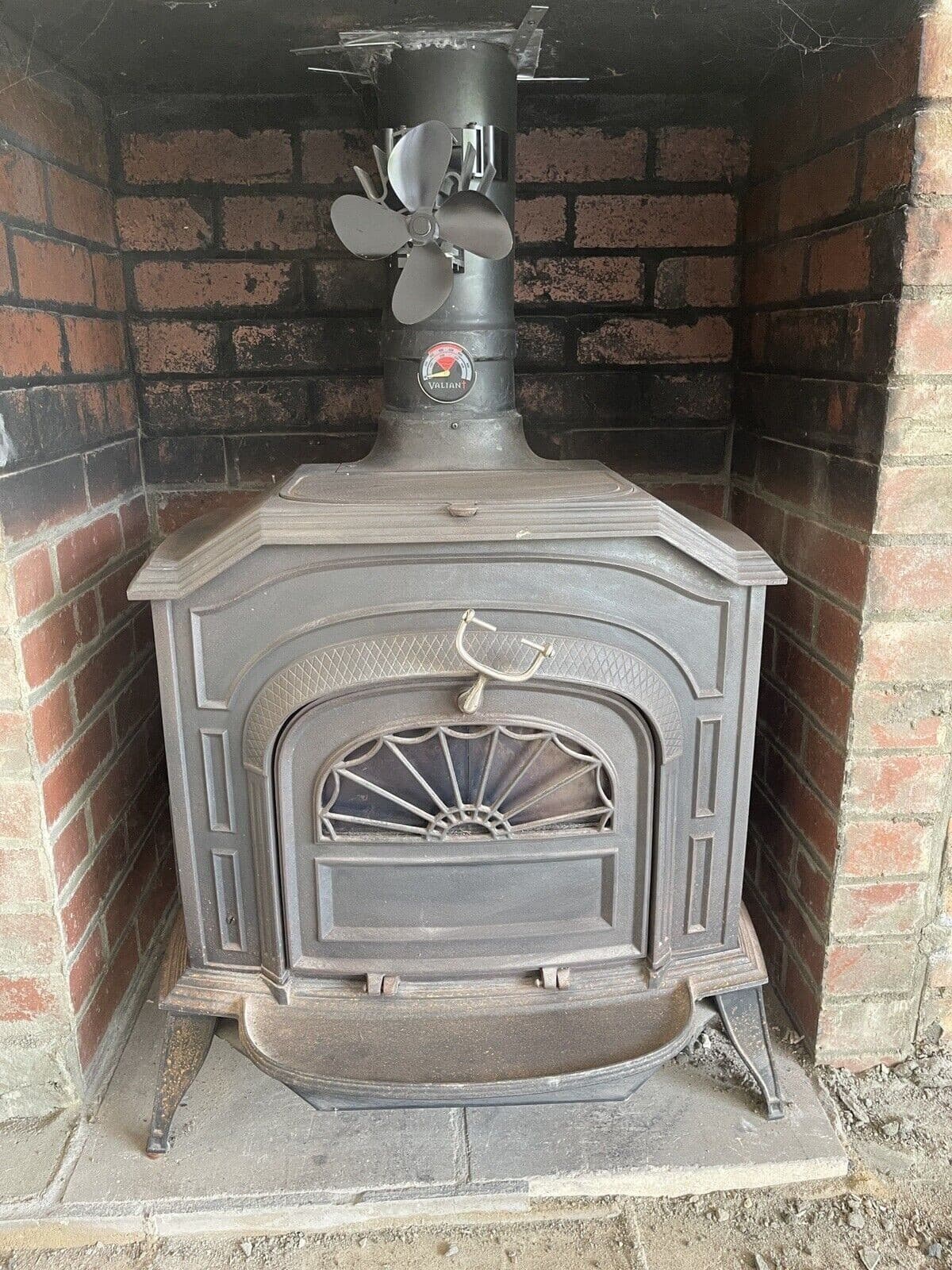 Vermont Castings Intrepid 1 Solid fuel / Wood Stove (log,wood+burner), DEFRA ๐