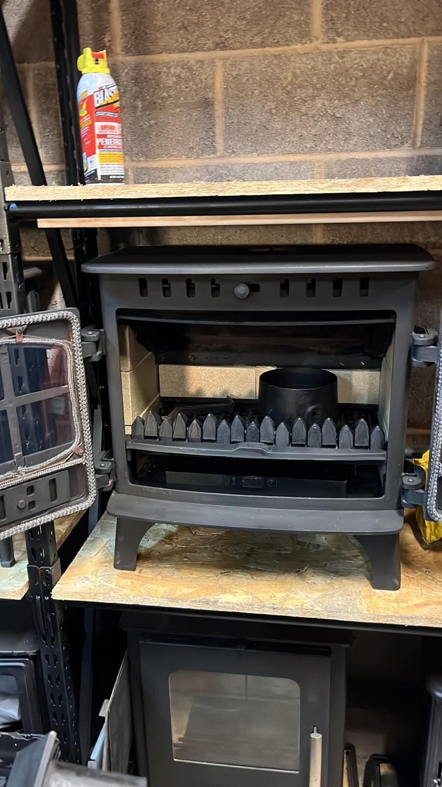 Hunter Herald 8 Stove Mk2 8kw, MULTIFUEL, (log,wood+burner), DEFRA, ๐๐ 3