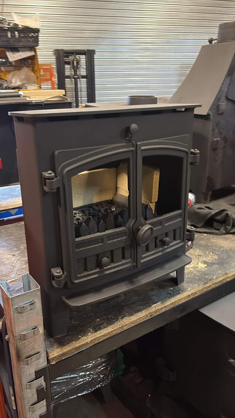 HUNTER Inset Stove 5Kw, Multifuel DELIVERY 2