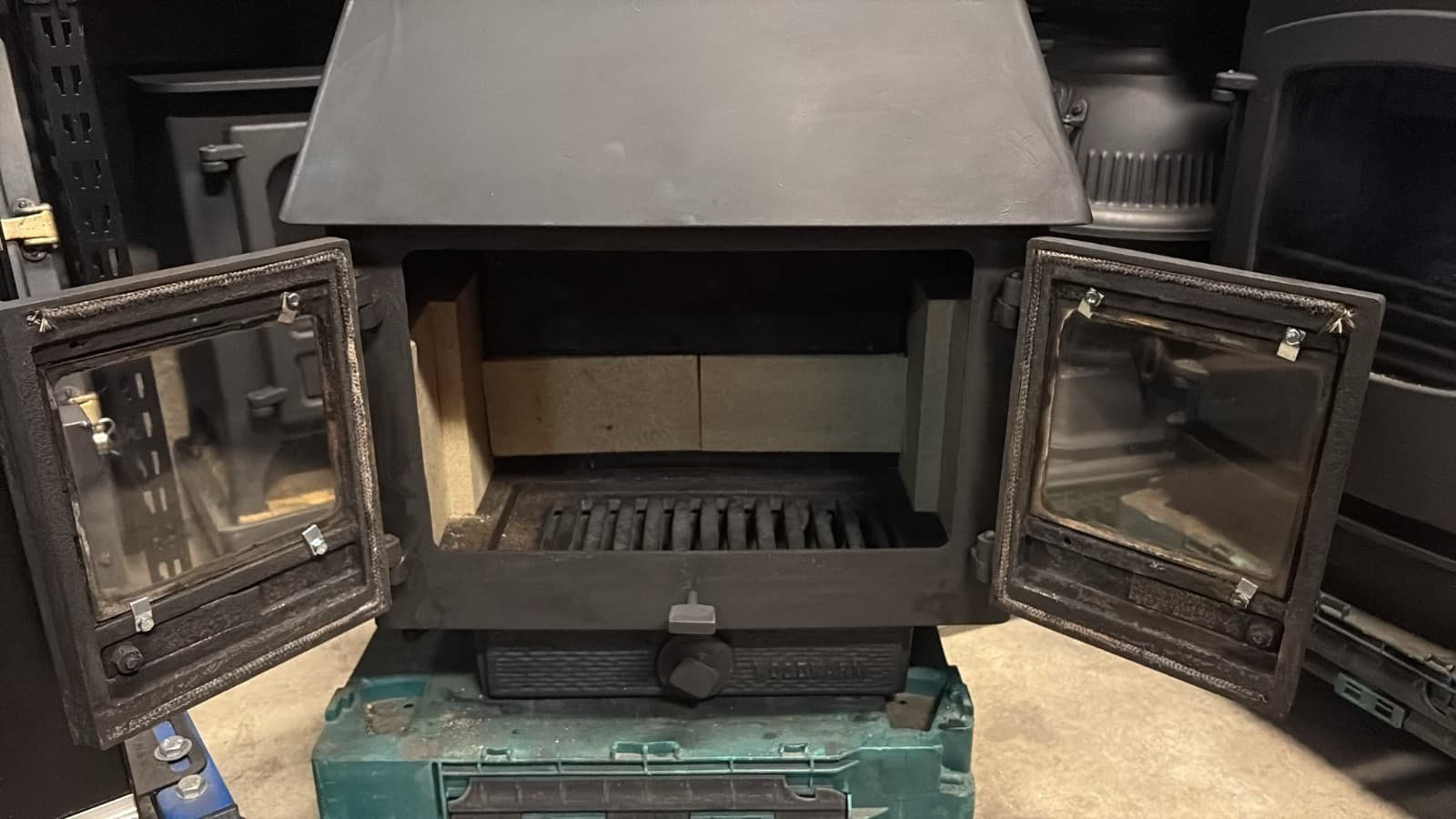 Woodwarm Fireblaze Stove, 8Kw MULTI FUEL BOILER, (log,wood+burner) BOILER 🚚🚚 — view 5
