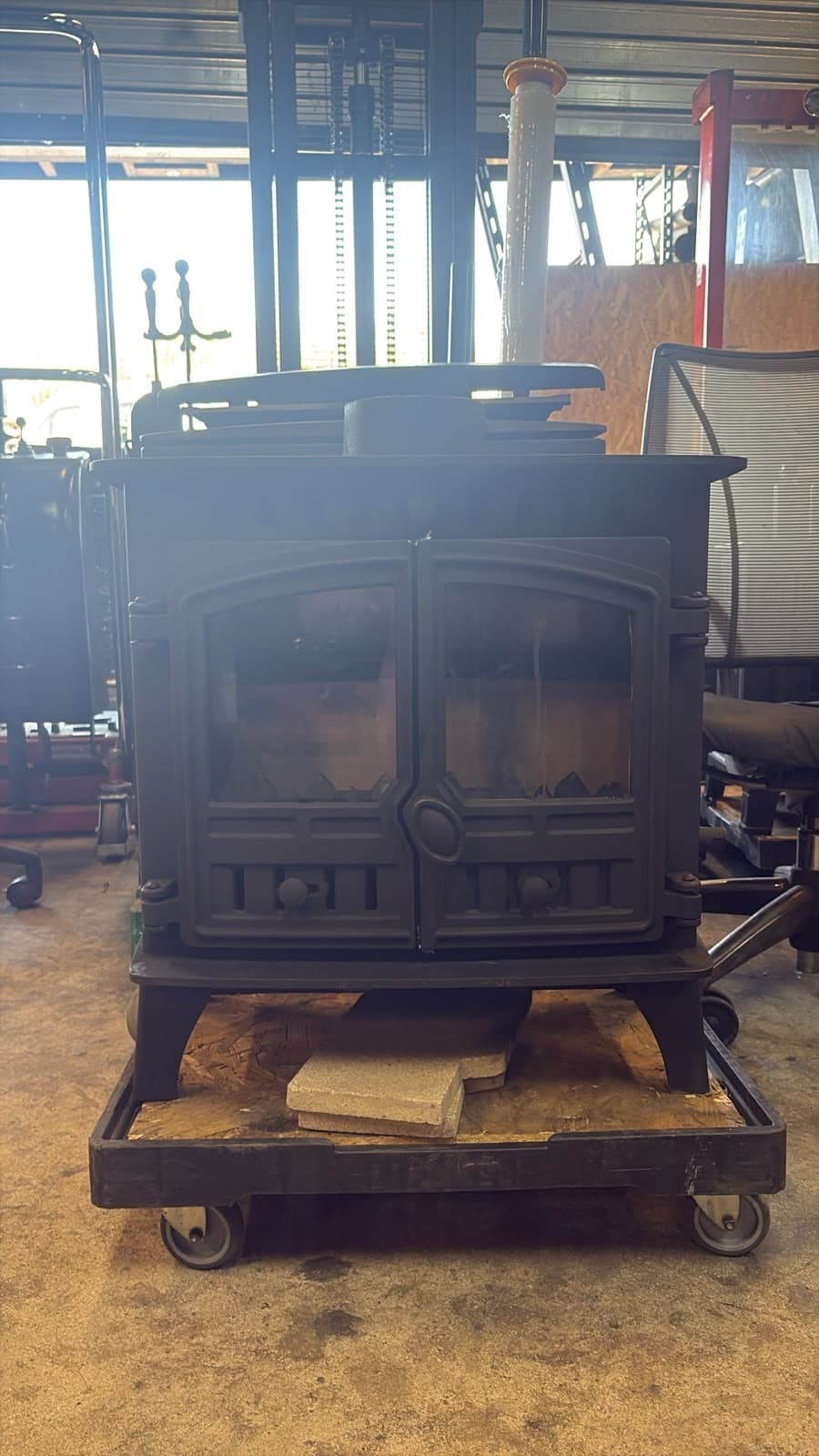 Hunter Herald 5 CE Slimline Double Door Stove/Fireplace — view 4