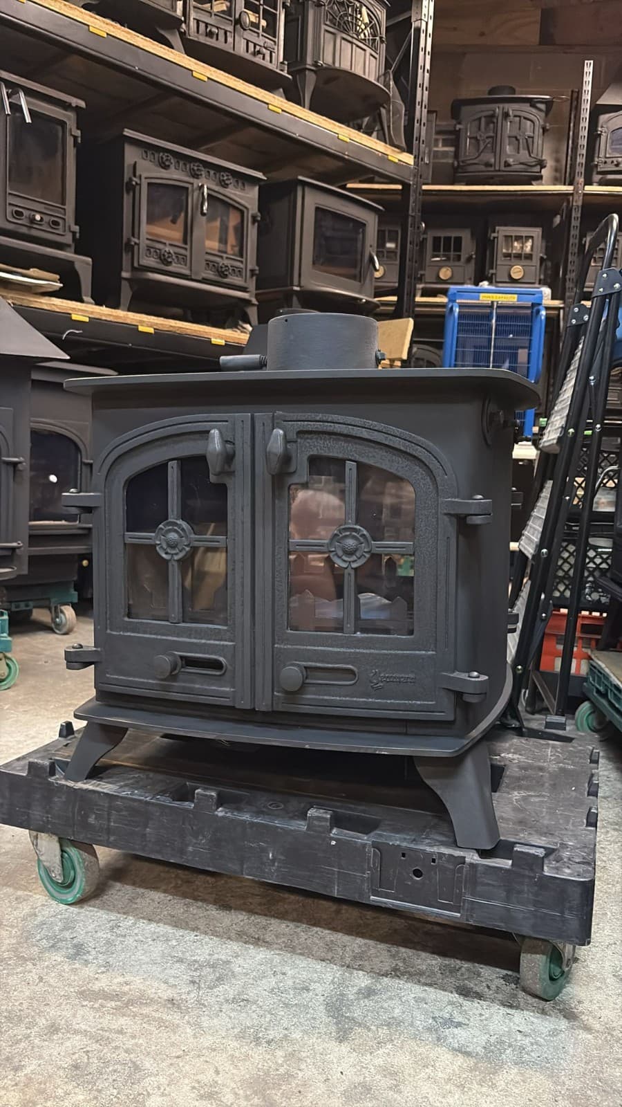 Yeoman Devon Stove 12Kw, DOUBLE SIDED/FRONTED MULTIFUEL,COAL(log,wood+burner),🚚